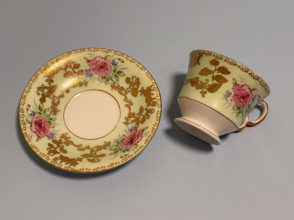 Vintage Royal Sealy Pale Green Pink Floral Gold Filigree Teacup & Saucer Japan